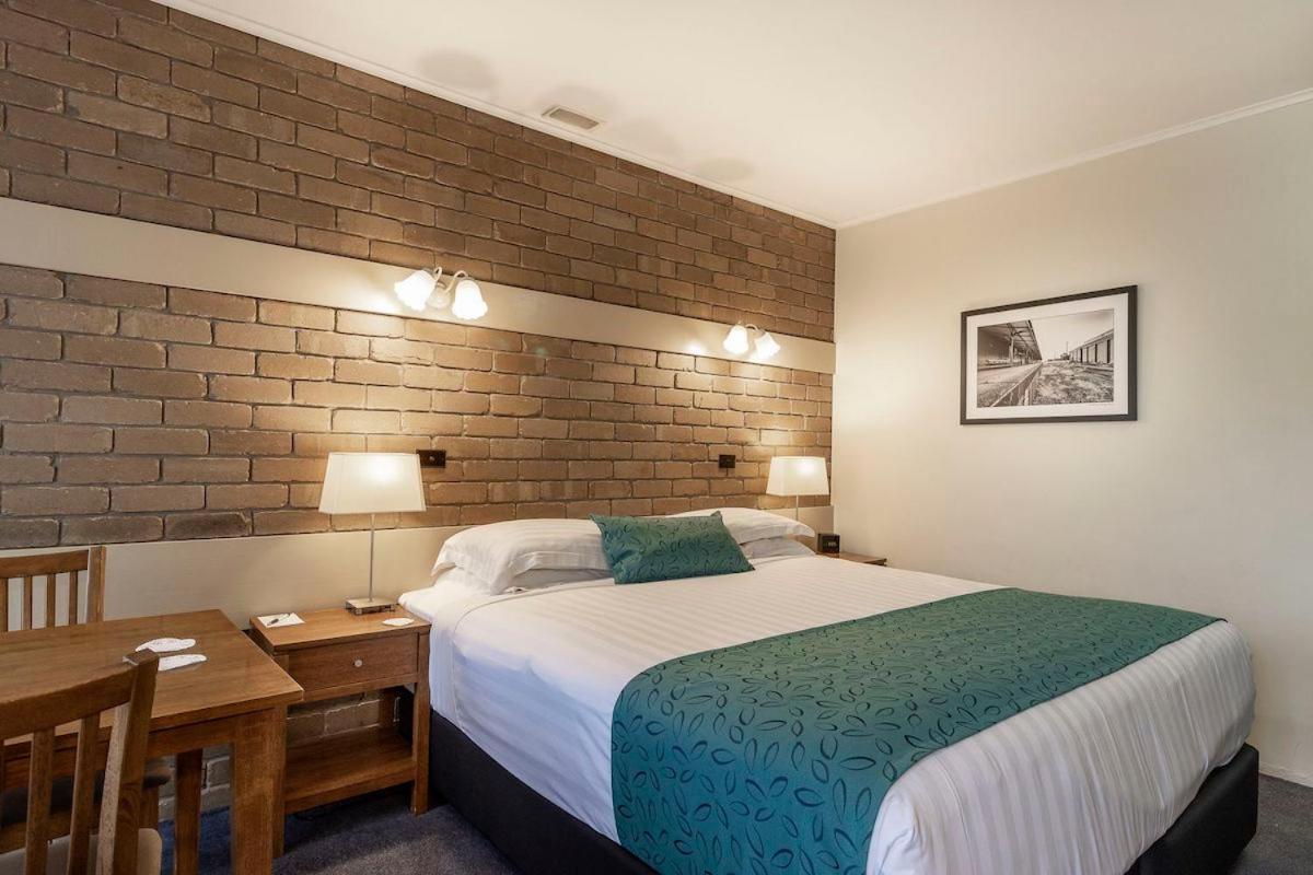 Stagecoach Motel وودونغا المظهر الخارجي الصورة